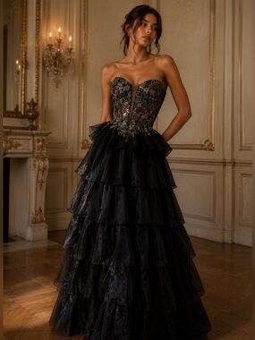 NWT 🦄 SAMPLE 🦄 ONE OF ONE BALLGOWN 🌌 DARK FANTASY BALL 🌌
